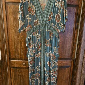 NWOT Knox Rose Kimono Style Dress